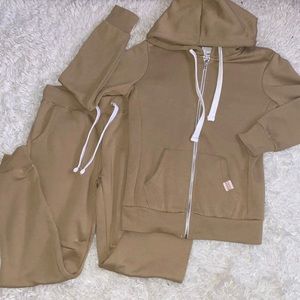 Brand new Women’s jogging suit